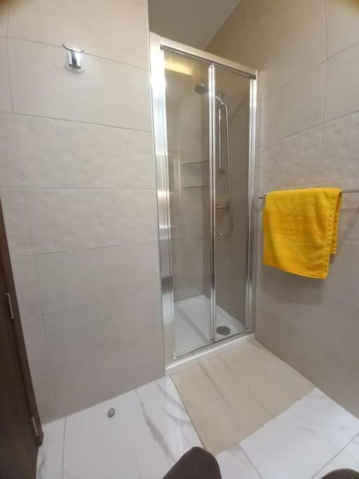 Apartment Brand New 1 Bedroom Flat *